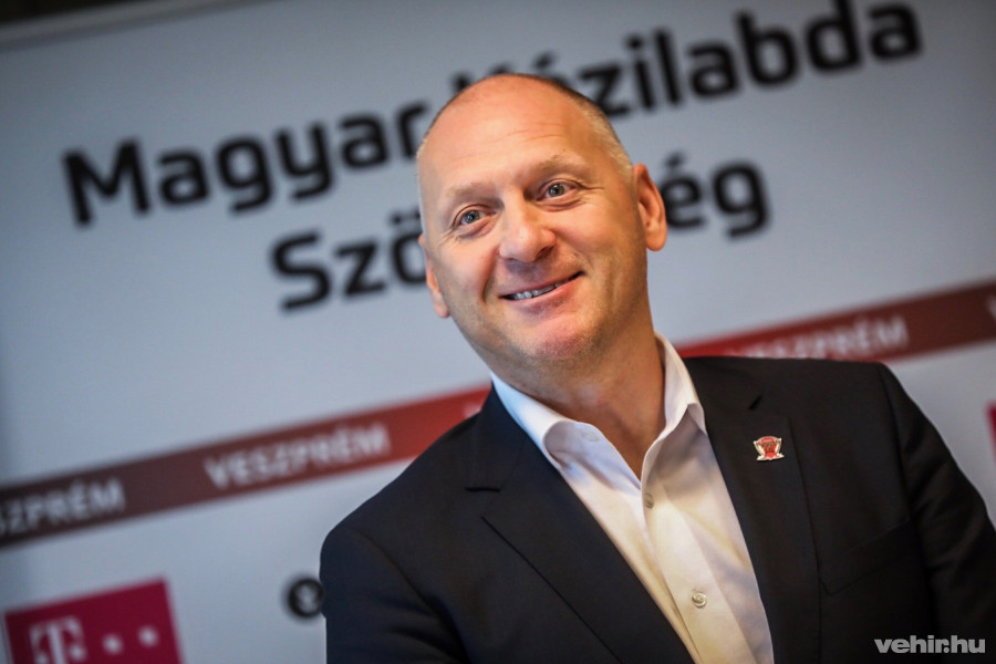 Csík Zoltán az új edzői stáb érkeztével jobb és intenzívebb játékot vár