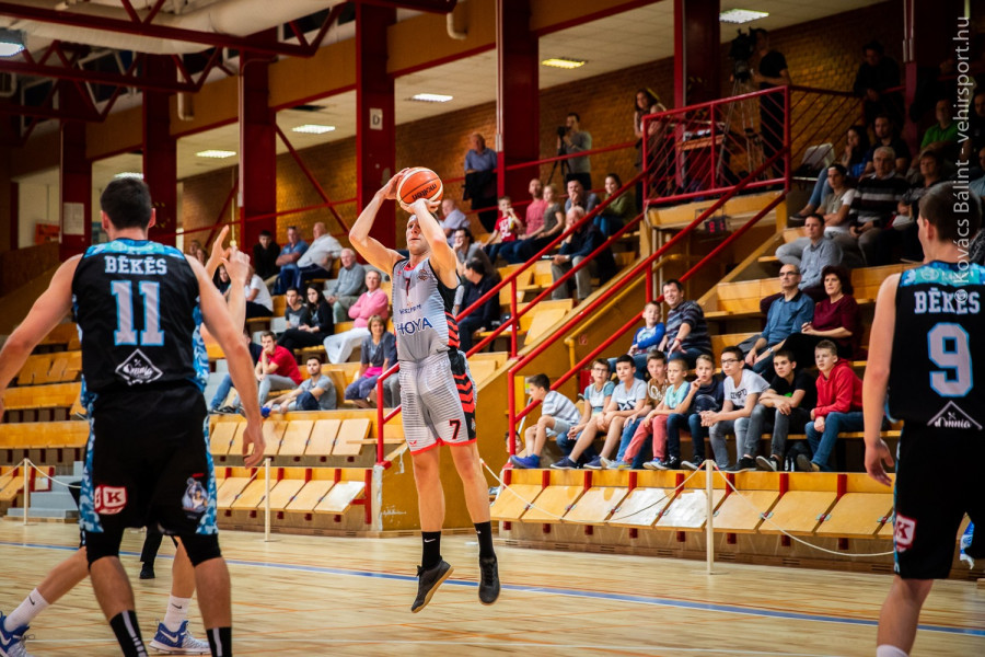 Megőrizte hibátlan mérlegét a Hoya