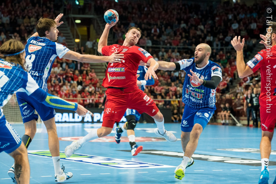 Újra összecsapnak a pirosak és a kékek, a tét a bajnoki cím