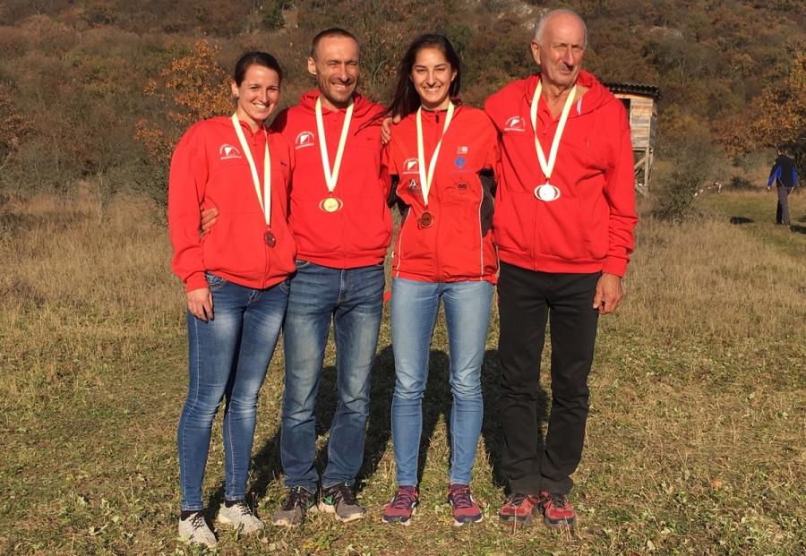 A Veszprémi Honvéd SE dobogósai - Fotó: VHS