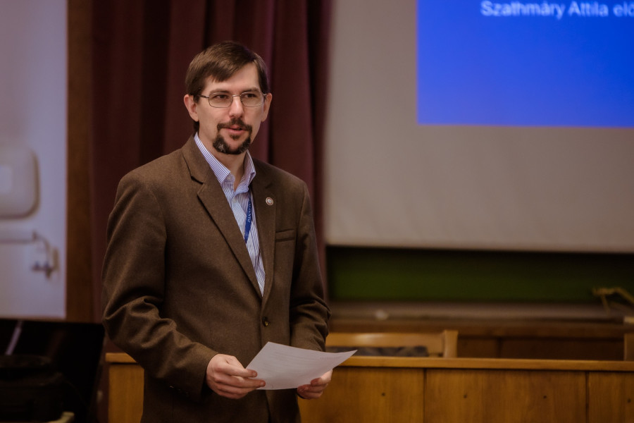 dr. Domokos Endre egyetemi docens