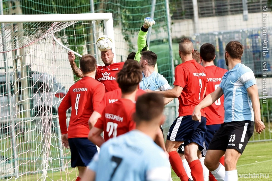 A szakmai stáb minőségi felkészülési programot állított össze (Archív fotó)