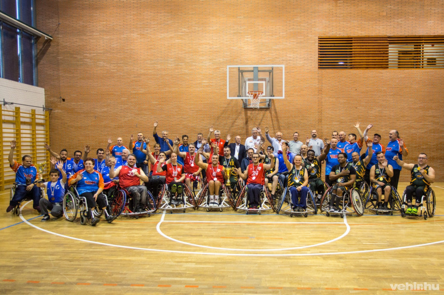 A kupán a PTE PEAC Rolling Basket, a  DVTK Kerekesszékes Kosárlabda Csapat, a Soproni Tigrisek kerekesszékes kosárcsapat és a Törekvés SE kerekesszékes kosárlabda csapat vett részt