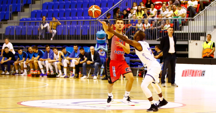 Szabó Péter és Hobbs Bryton a nyíregyházi Continental Arénában