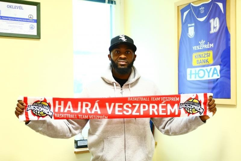 McCall bajnokságot nyerne a Veszprémmel - Fotó: veszpremkosar.hu