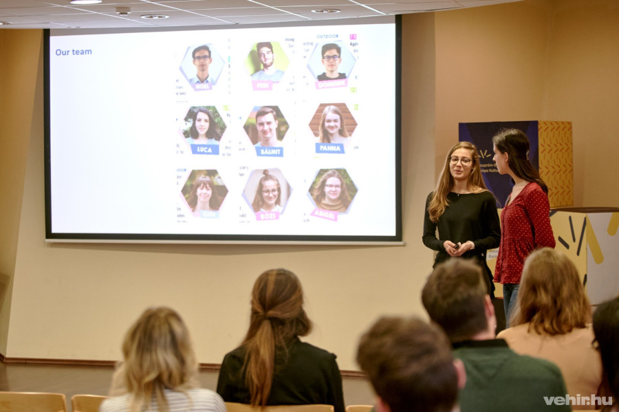 Bemutatkozik a veszprémi csapat