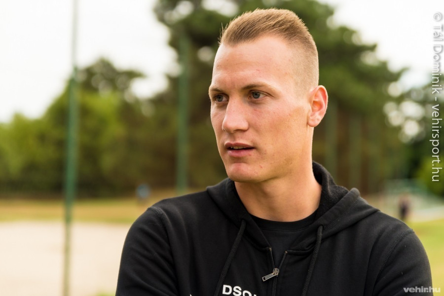 Lang Ádám tíz veszprémi és öt győri családon segített (archív fotó)