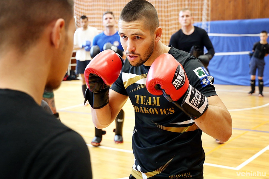 A veszprémi Kun Marcell segítette Vidákovics bemutatóit