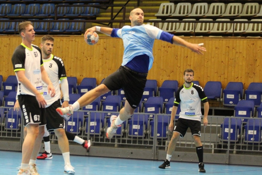 Az esélyesebb Tatabánya nyerte a VKKFT elleni pénteki edzőmeccset - Fotó: Grundfos Tatabánya KC