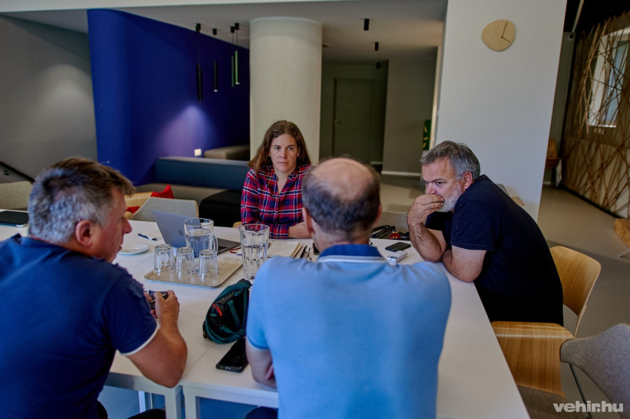 Közel egy tucat érdeklődőt fogadtak ma az EKF közösségi terében