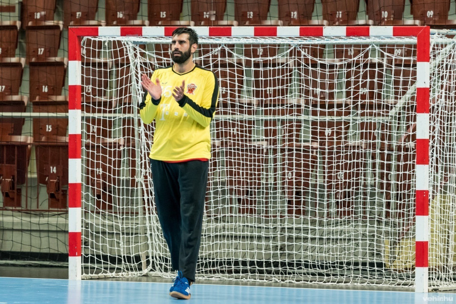 Rodrigo Corralesnél pozitív eredményt mutatott ki a PCR-teszt