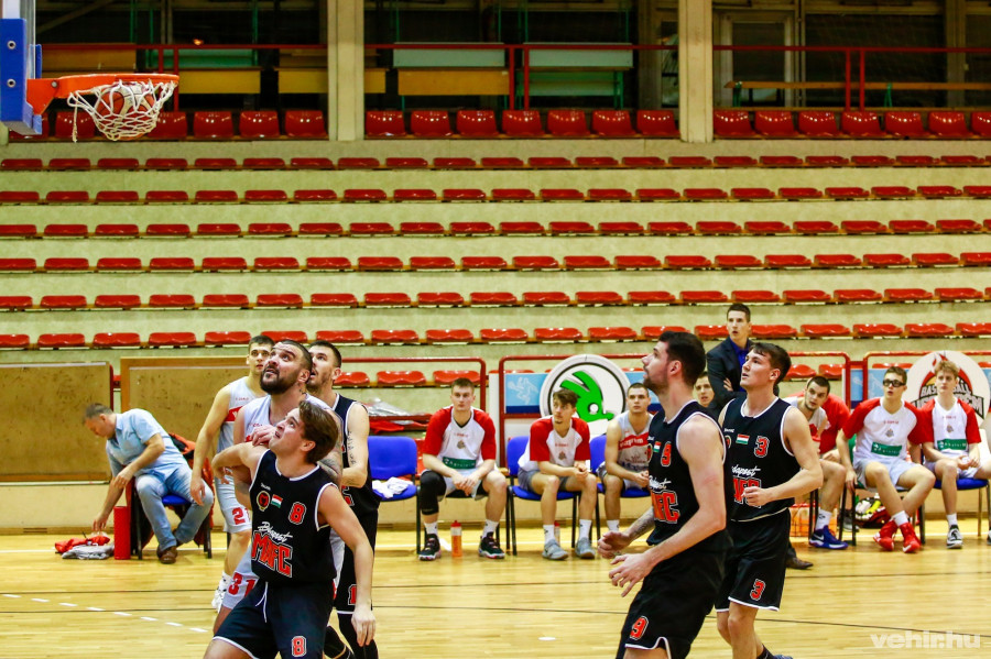 Az ötödik helyért küzdhet a HOYA (archív fénykép)