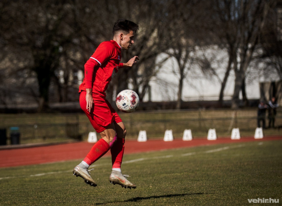 Krebsz Máté döntöttel el a találkozó sorsát (archív fénykép)