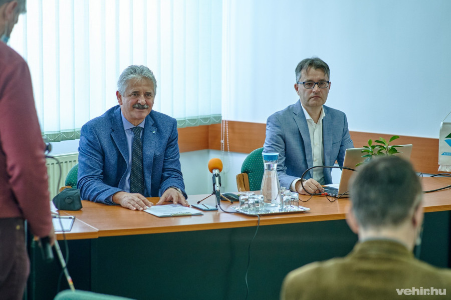 Kugler Gyula és dr. Kizlinger András