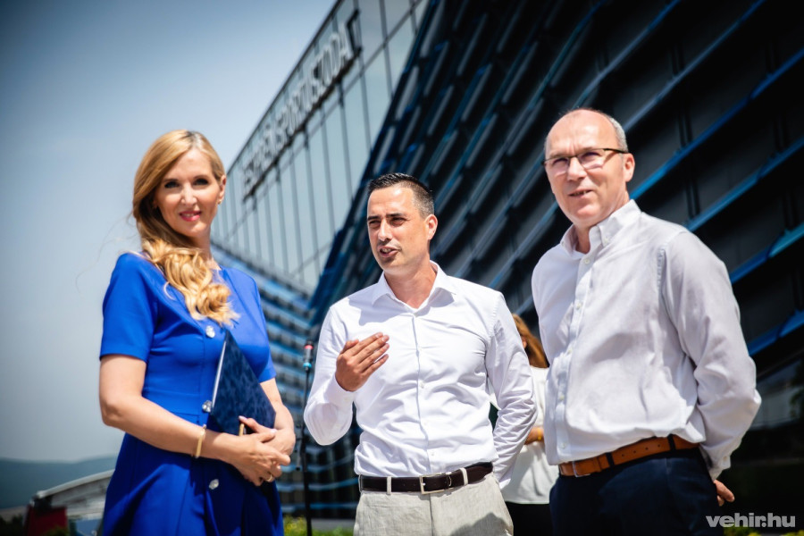 Dr. Szabó Tünde, államtitkár, Ovádi Péter, országgyűlési képviselő és Porga Gyula, polgármester