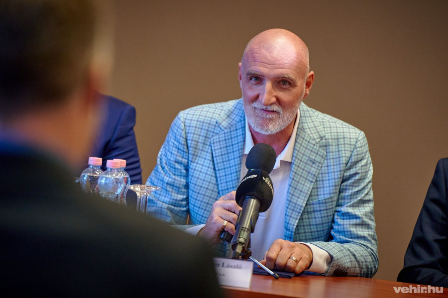 Dr. Tálos Péter László