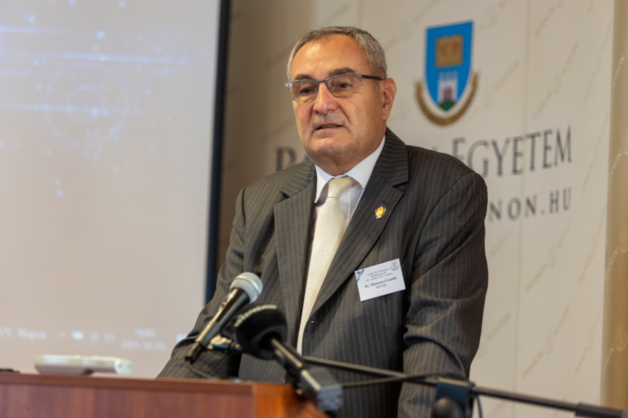 dr. Monostori László