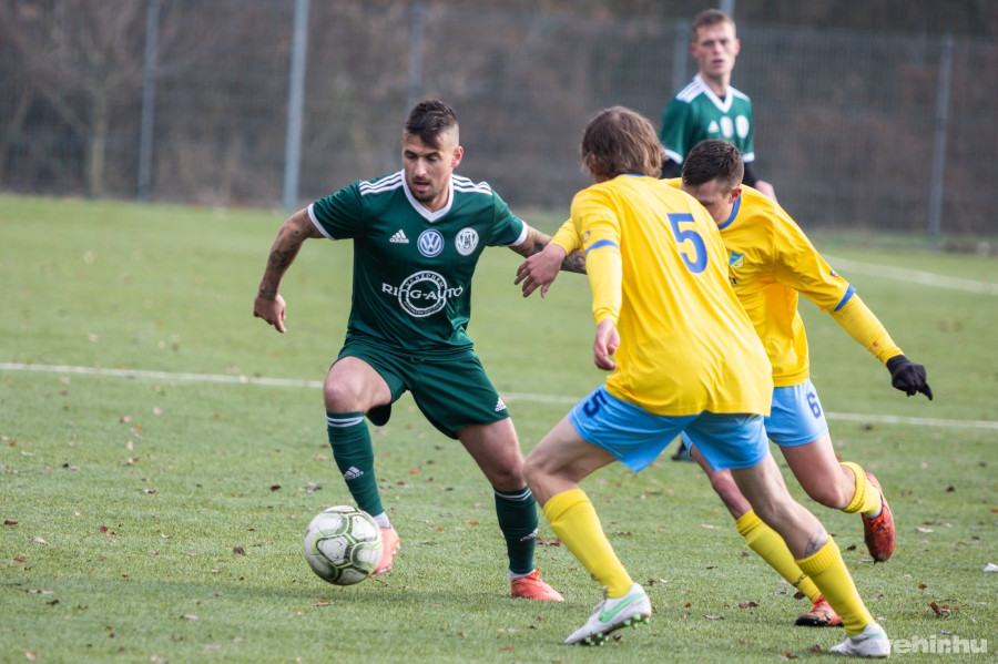 A zöld mezes tihanyiak magabiztosan nyertek a Pét ellen - a cikk alján képgaléria nyílik