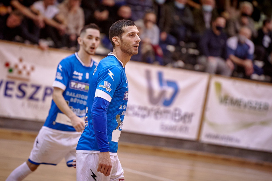 Tatai (elöl) hatszor köszönt be a Csengernek - archív fotó