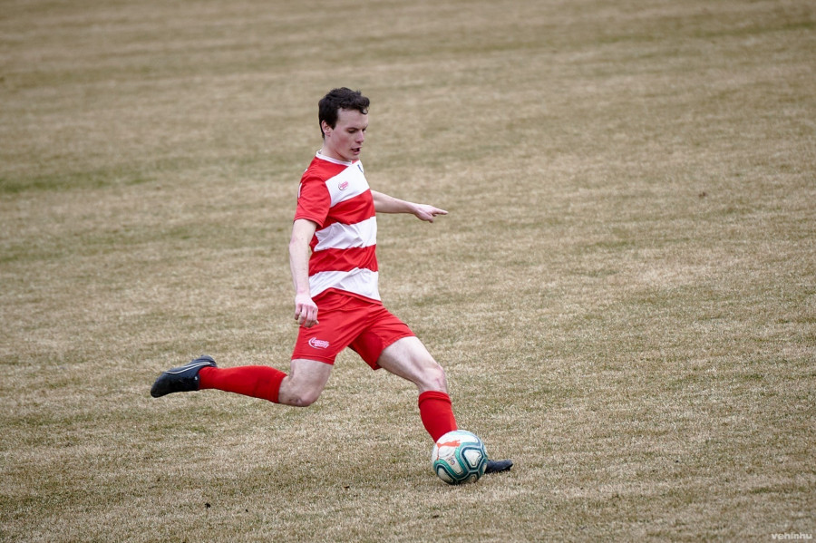 Az Úrkút együttese a Gyulafirátót gárdáját fogadja (archív fénykép)