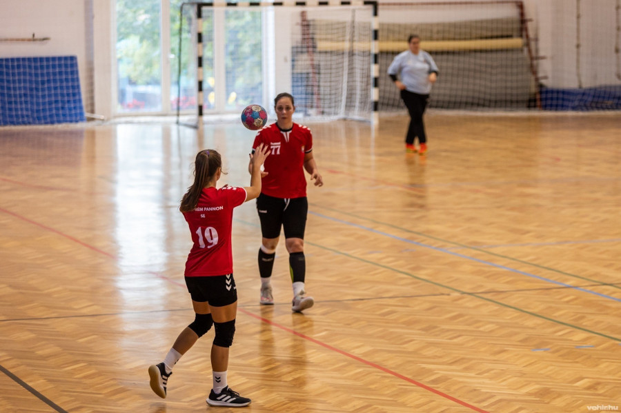 Ács Anna (77) kilenc gólt jegyzett a találkozón (archív fénykép)