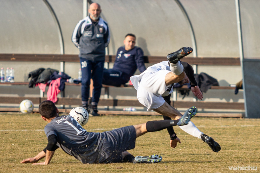 Az összefoglaló végén galéria is megtekinthető a Devecser Magyarpolány elleni mérkőzéséről 