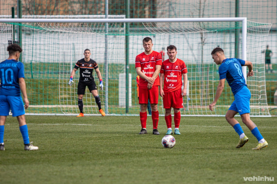 A cikk alatt teljes galériánk is megtekinthető