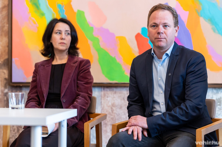 Dr. Ládonyi Zsuzsanna és Csík Richárd