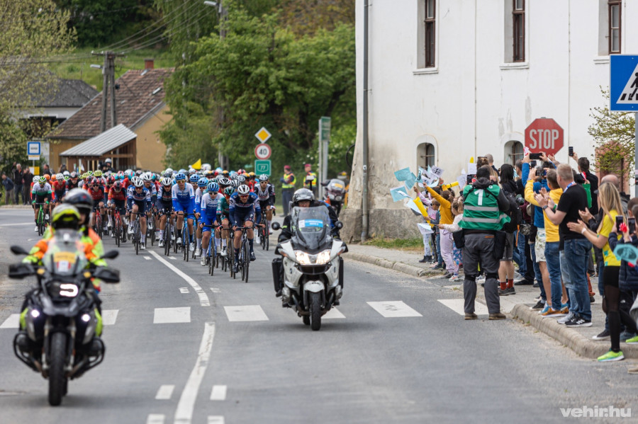 A cikk alján képgaléria található!