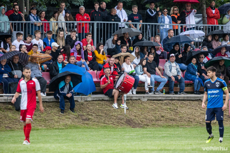 Csabrendek apraja-nagyja kilátogatott a meccsre - a cikk alján képgaléria található!