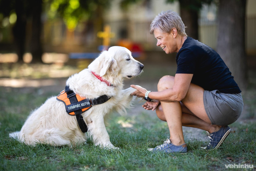 Jánoska Anikó és Travel