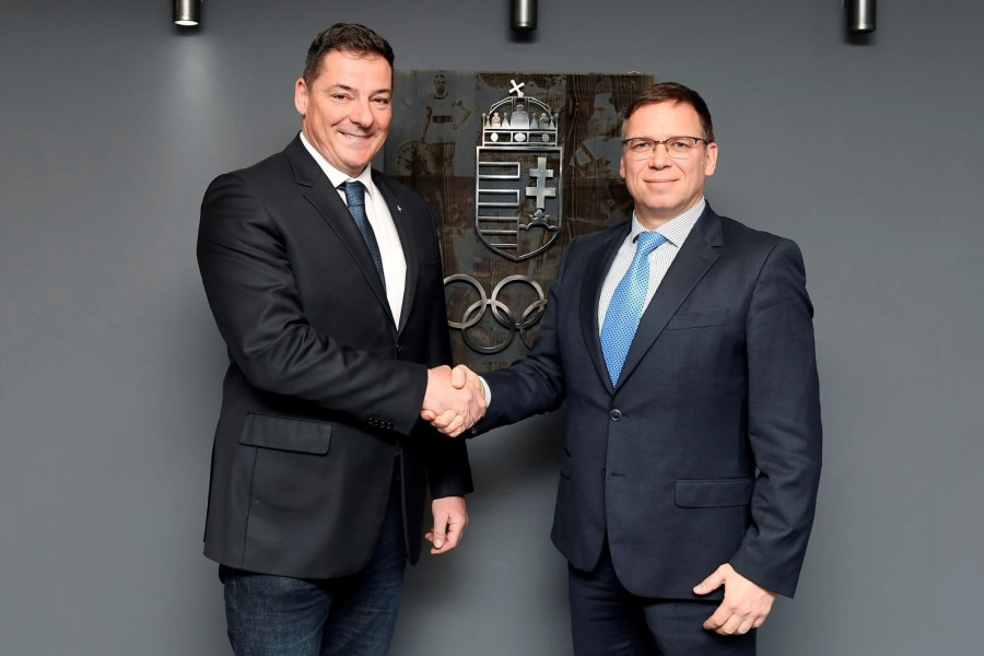 Gyulay Zsolt és dr. Fürjes Balázs - Fotó: MOB