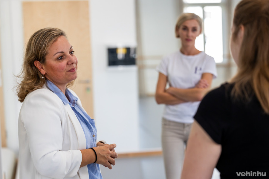 Bal oldalon: Tóth Gabriella