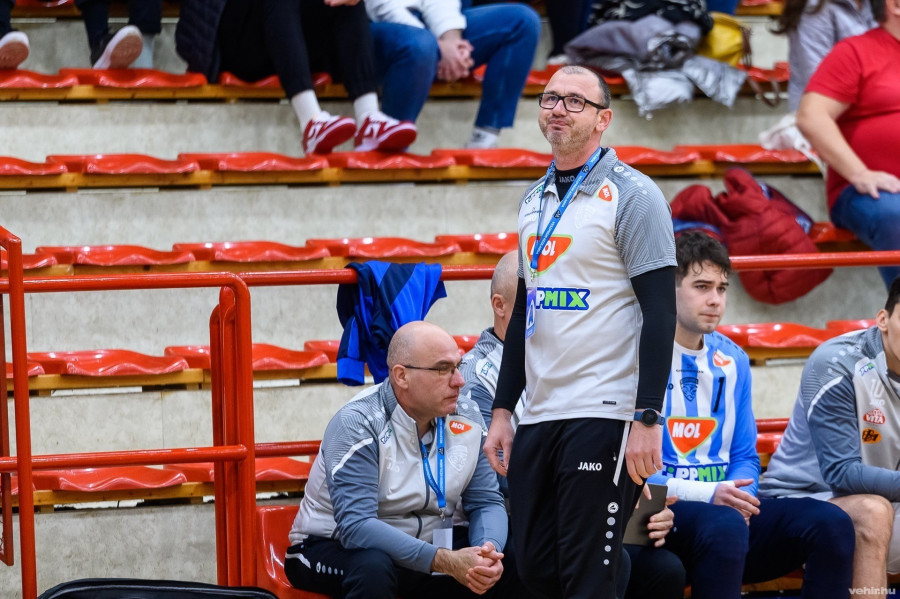 Tombor Csaba távozik a Tatabánya kispadjáról (archív fotó)