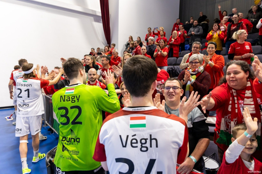 Rangos tornára készülhet a Veszprém (archív fénykép)