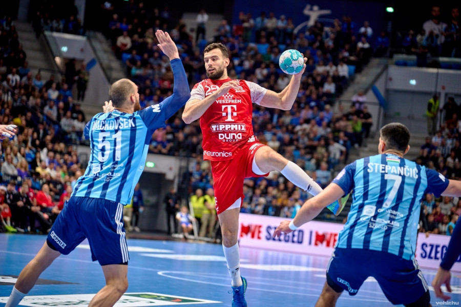 Csodára készül a Szeged Veszprémben (archív fénykép)