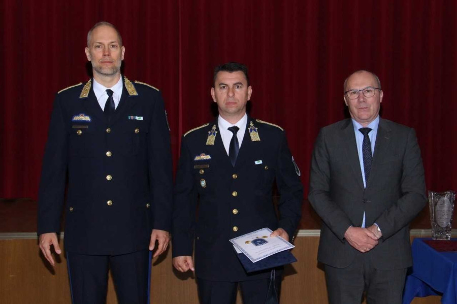 Dékány Balázs rendőrfőkapitány, Babicz Mihály az év veszprémi rendőre, Porga Gyula polgármester