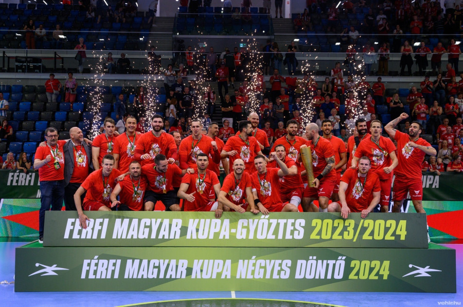 Itthon mindent megnyert a Veszprém