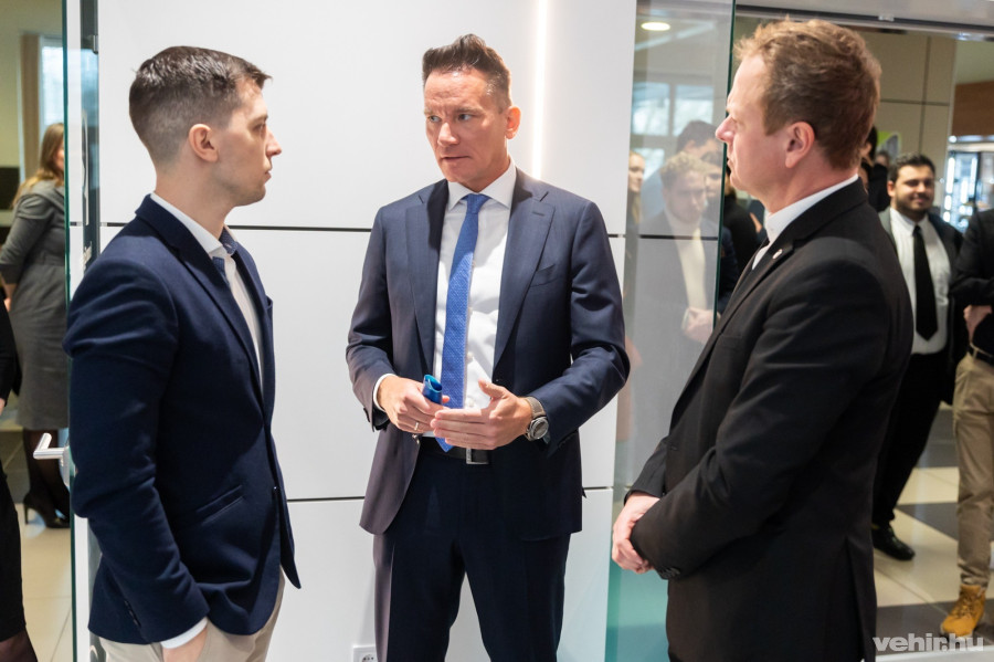 Varga Tamás, alpolgármester, Puskás András és Csik Richárd képviselő