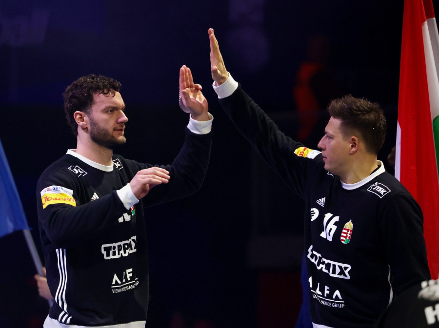 Mikler (jobbra) helyett Bartucz a keretben - Fotó: MKSZ/Cseh Péter