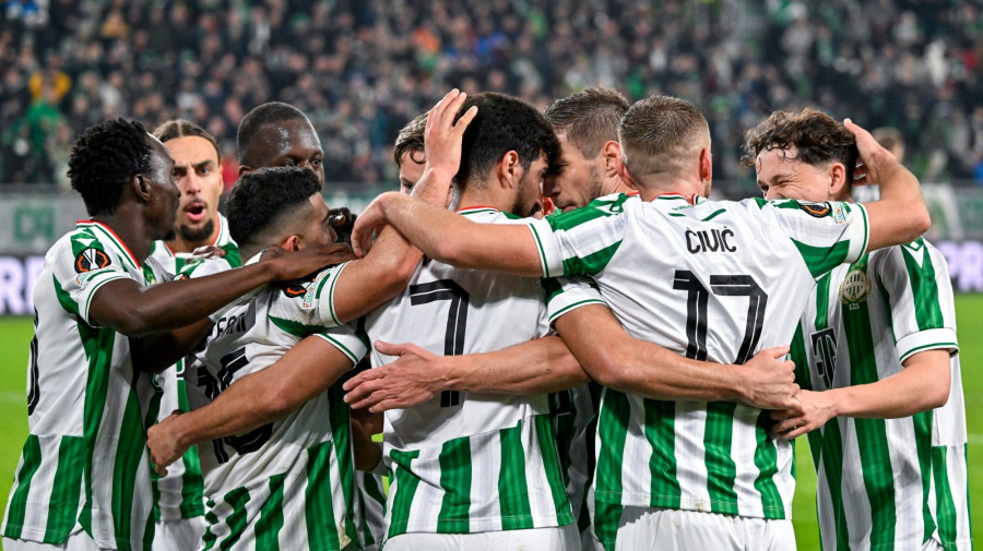 A Ferencváros játékosainak gólöröme a labdarúgó Európa-liga alapszakaszának nyolcadik fordulójában játszott Ferencvárosi TC - AZ Alkmaar mérkőzésen a Groupama Arénában 2025. január 30-án. MTI/Vasvári Tamás