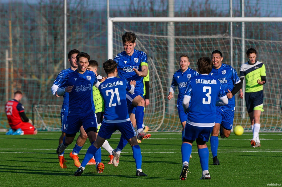 Jön a szuperrangadó: Pápára látogat az Almádi