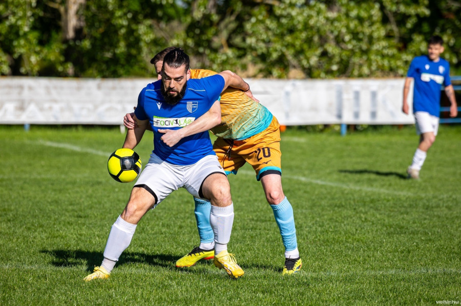 Izgalmas derbiket vívtak a felek (archív fénykép)