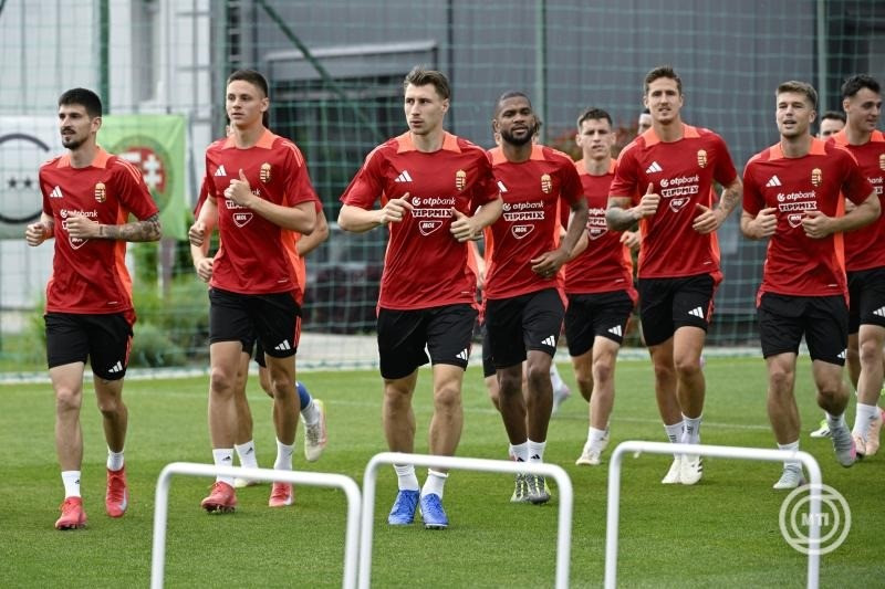 A magyar labdarúgó-válogatott edzése az MLSZ Telki Edzőközpontjában 2025. június 3-án. A magyar csapat június 6-án Svédország válogatottját fogadja a Puskás Arénában, négy nappal később pedig Azerbajdzsán együttese ellen Bakuban lép pályára. MTI/Koszticsák Szilárd