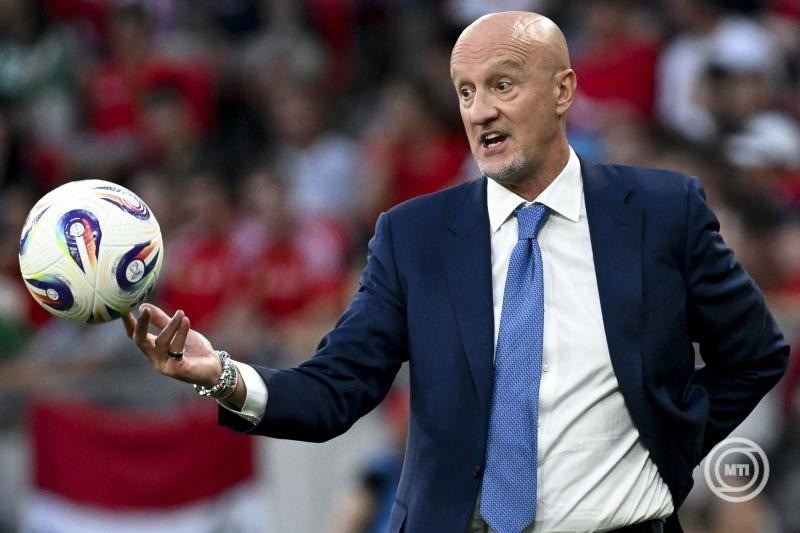 Marco Rossi, a magyar válogatott szövetségi kapitánya a Magyarország - Svédország barátságos labdarúgó-mérkőzésen a Puskás Arénában 2025. június 6-án. MTI/Illyés Tibor