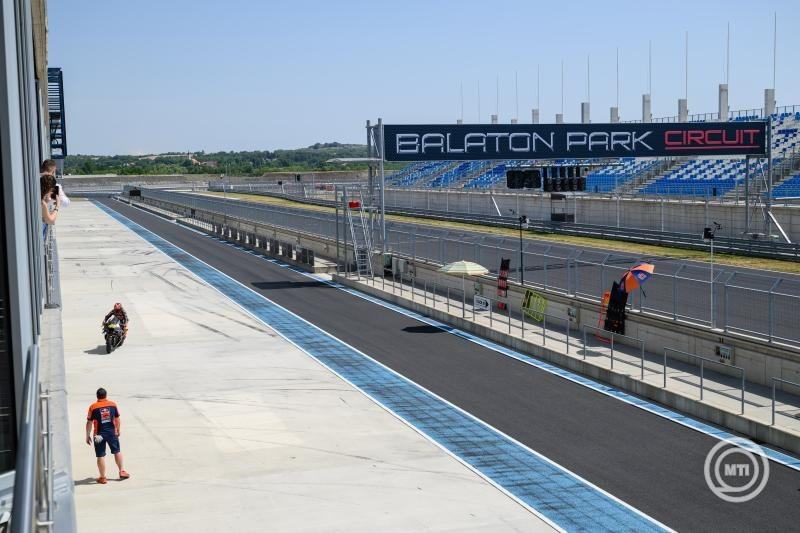 A balatonfőkajári Balaton Park Circuit 2025. június 26-án. A Balaton Park Circuit az idén a gyorsaságimotoros-világbajnokság, valamint a Superbike-vb magyarországi fordulóját is lebonyolítja. MTI/Vasvári Tamás