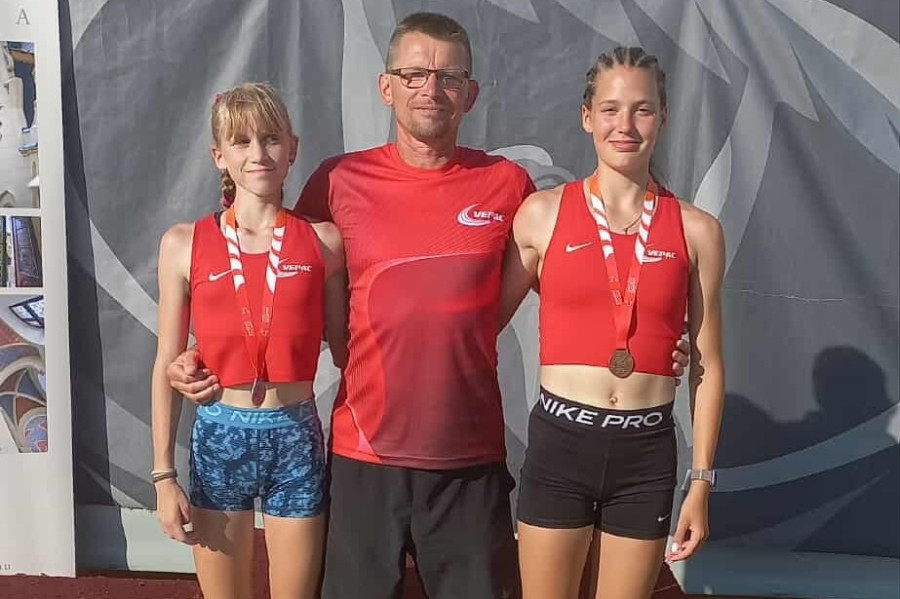 Szemán Dorka, Szemán János és Varga Szonja - Fotó: VEDAC