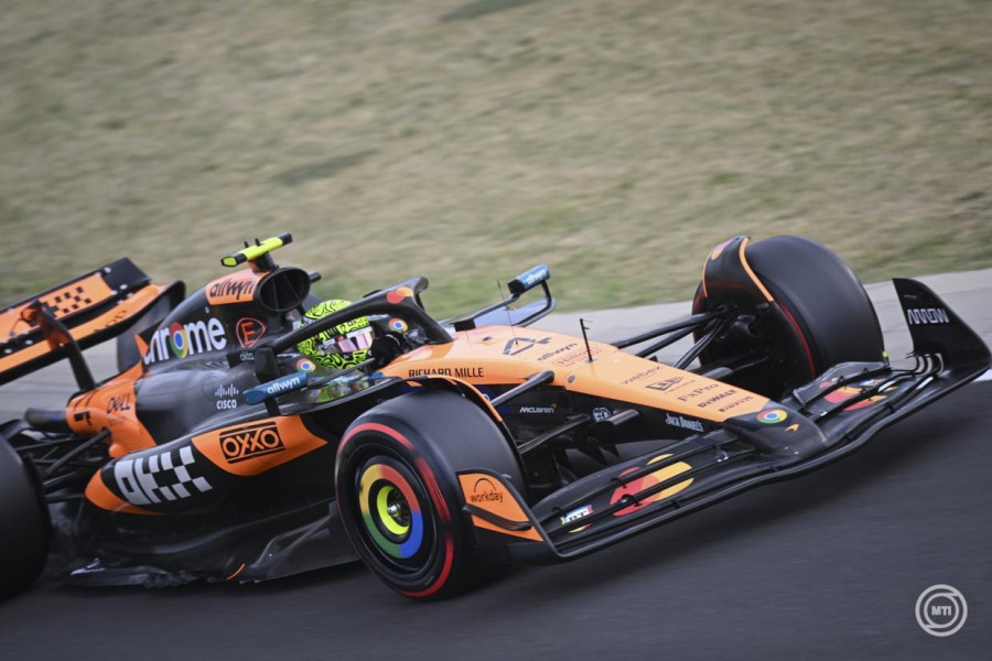 Lando Norris, a McLaren brit versenyzője a Forma-1-es Magyar Nagydíj időmérő edzésén a mogyoródi Hungaroringen 2025. augusztus 2-án. MTI/Balogh Zoltán