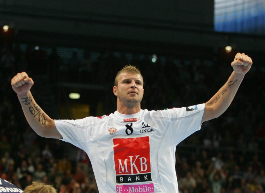 "Ma lennél 43 éves! Sosem feledünk, Marian Cozma!" - emlékezett meg egykori csapata a legendás játékosról