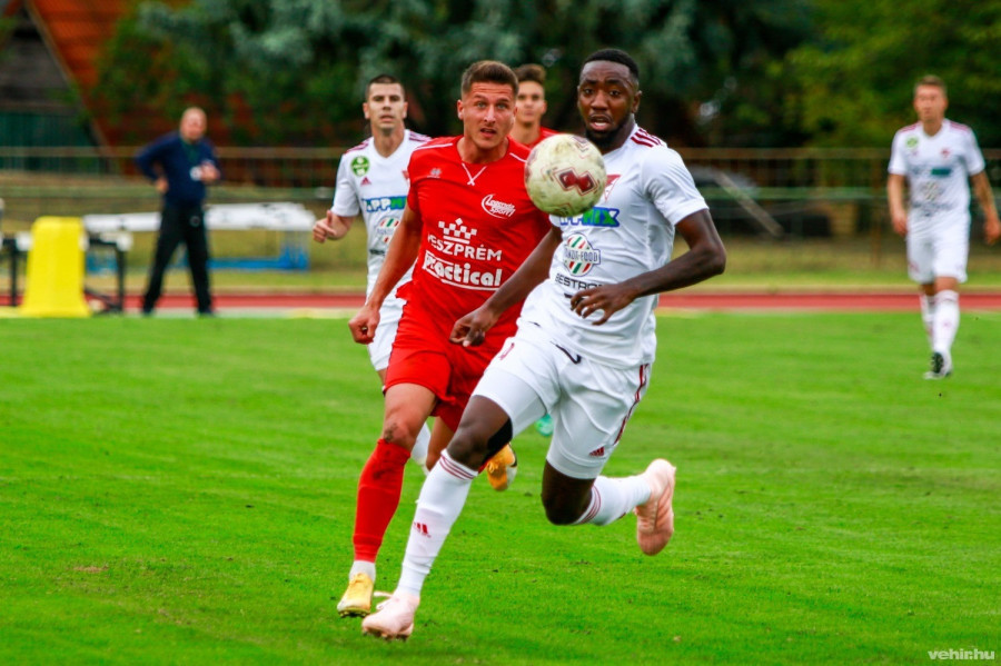 Legutóbb, 2021 őszén 1-0-ra nyert Veszprémben a Loki (archív fotó)